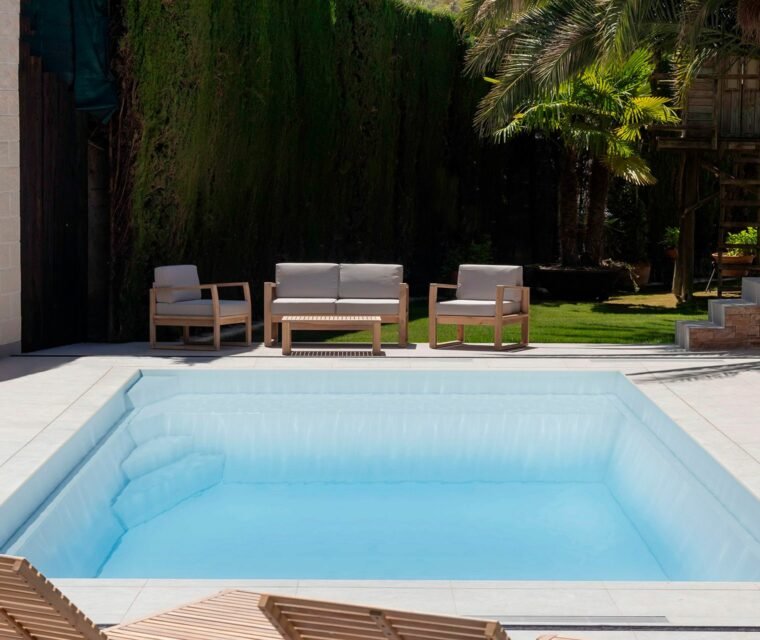 Piscine monobloc coque clever pisciniste seysses toulouse muret